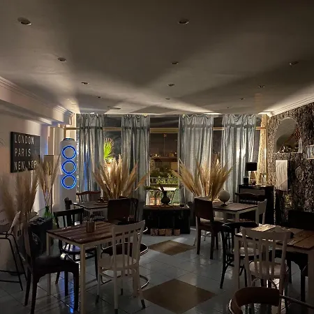 Hotell Black Market Ischia