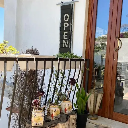 Hotell Black Market Ischia